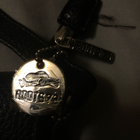 ⭐️Roots Small Crossbody - Picture 2 of 8